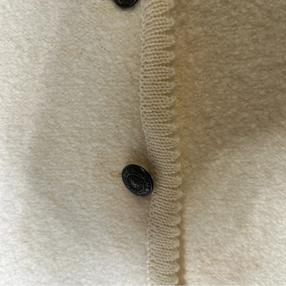 Tally Ho Cream Teddy Jacket Cropped Boxy Silhouette - Picture 3 of 5